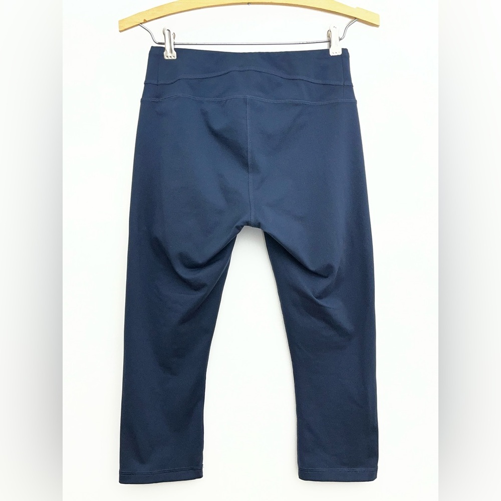 The North Face FlashDry Cropped Leggings Women’s Small Navy Athletic Capri EUC - Picture 5 of 8